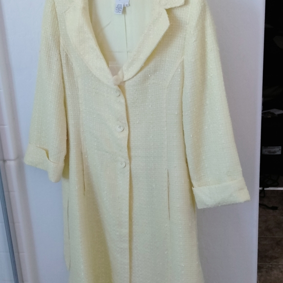 Jacket - Picture 2 of 5